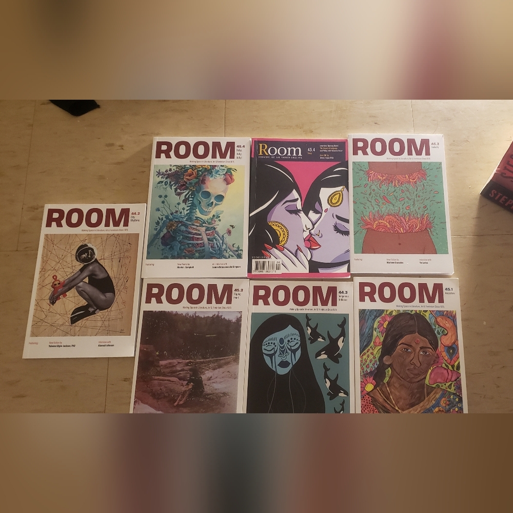 Room Book Collection - Picture 2 of 3